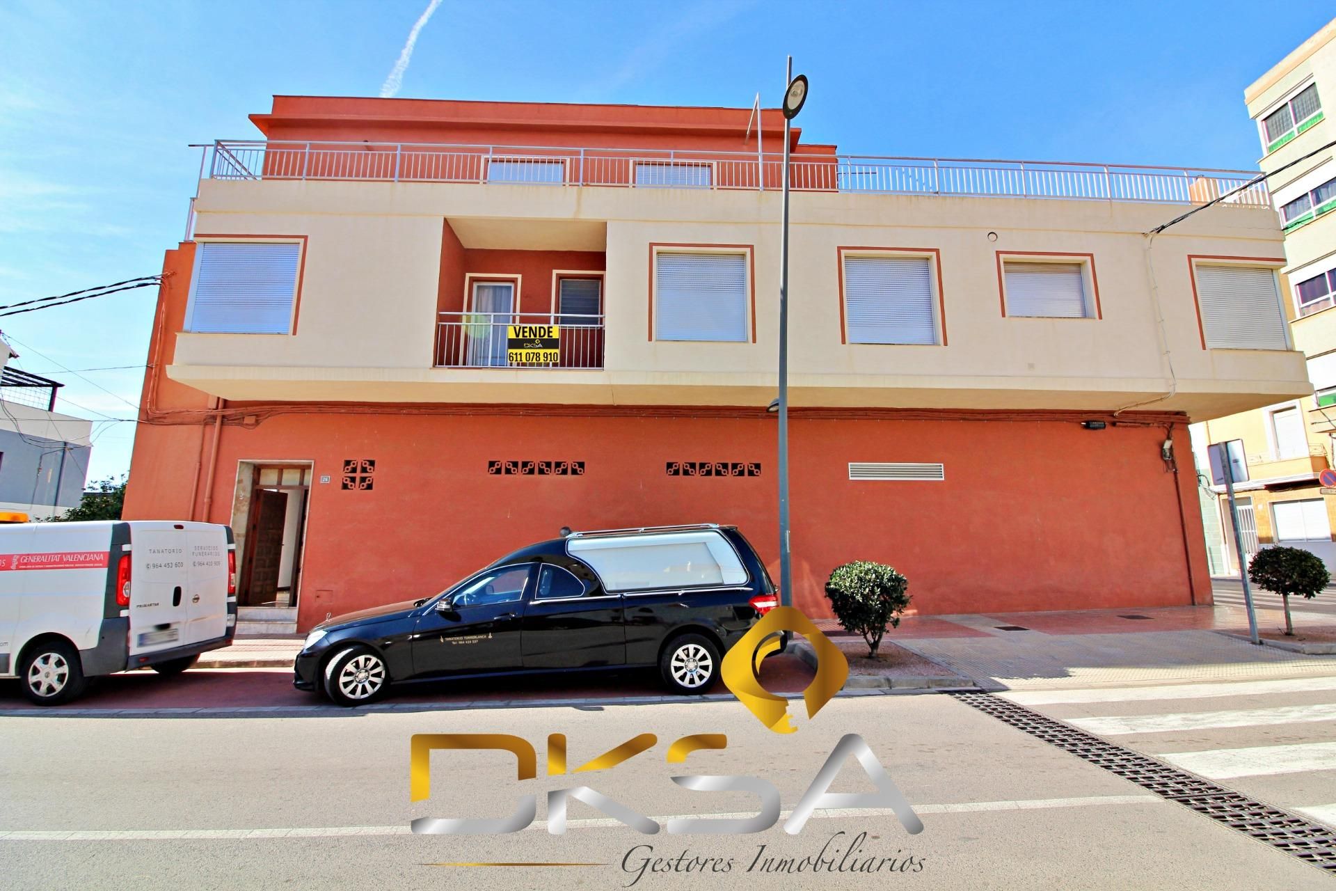 Vista exterior de Casa o xalet en venda en Torreblanca amb Jardí privat, Terrassa i Traster