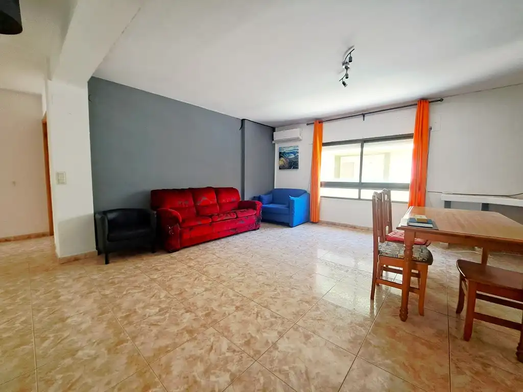 Piso con ascensor en venta en Carrer de Patricio Ferrándiz