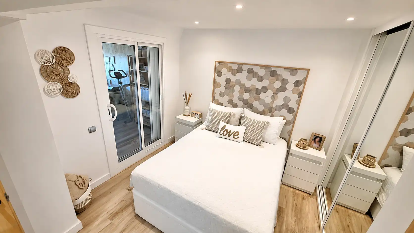 Schlafzimmer von Dachboden zum Verkauf in Barcelona