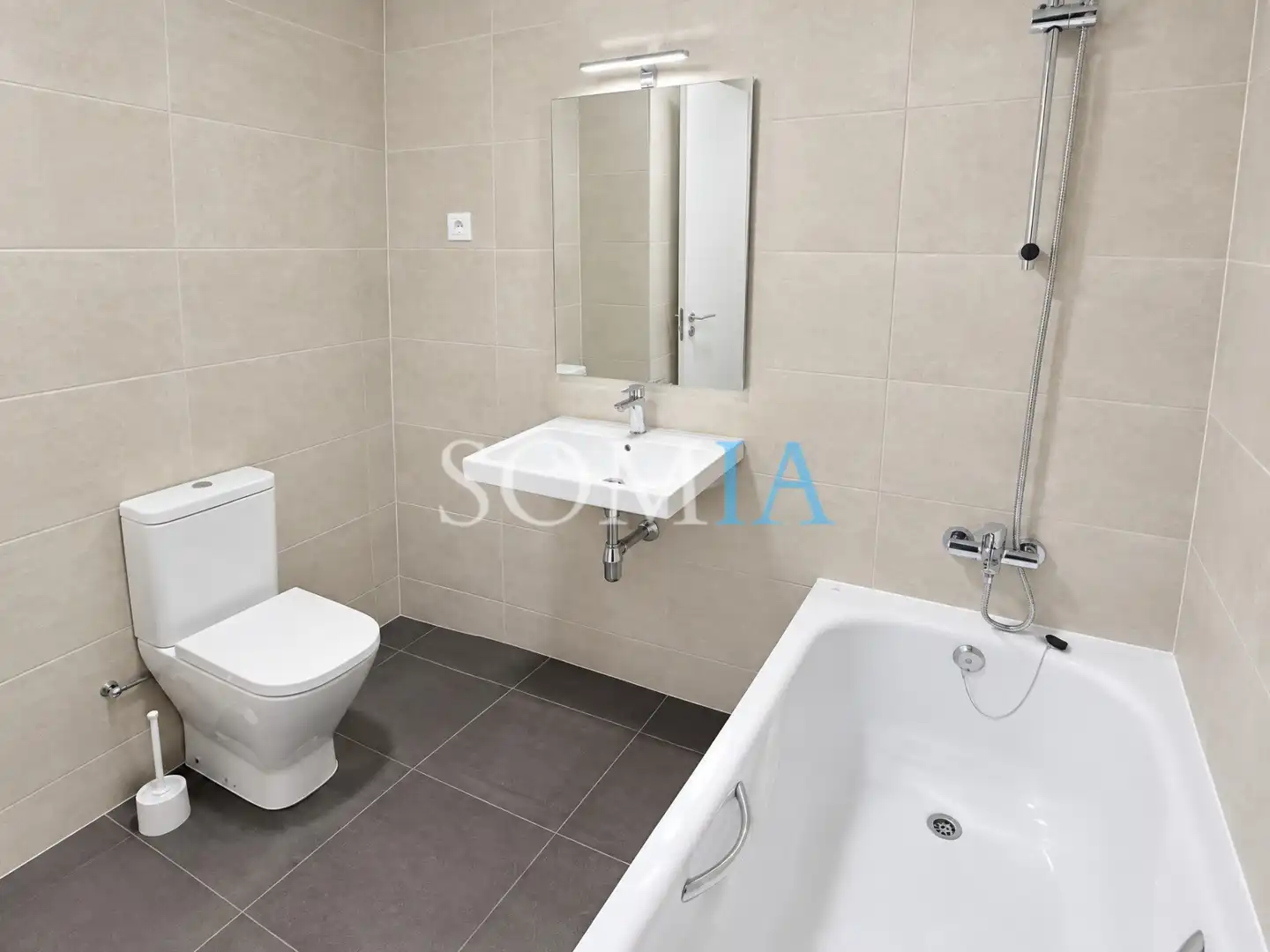 Bajo con piscina en venta en Llinars del Vallès, imagen 10