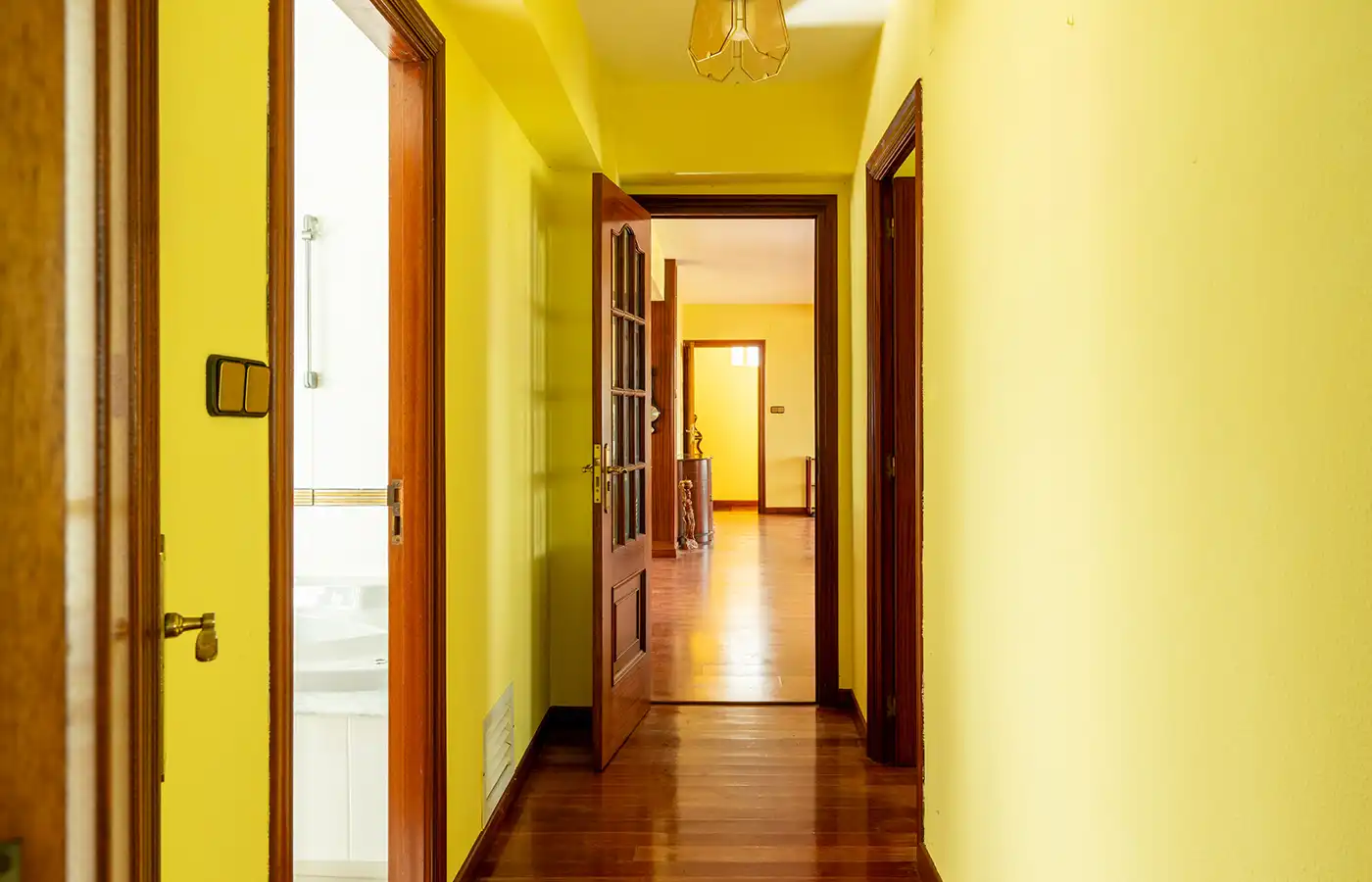 Casa o xalet en venda en Oleiros amb Calefacció, Jardí privat i Parquet
