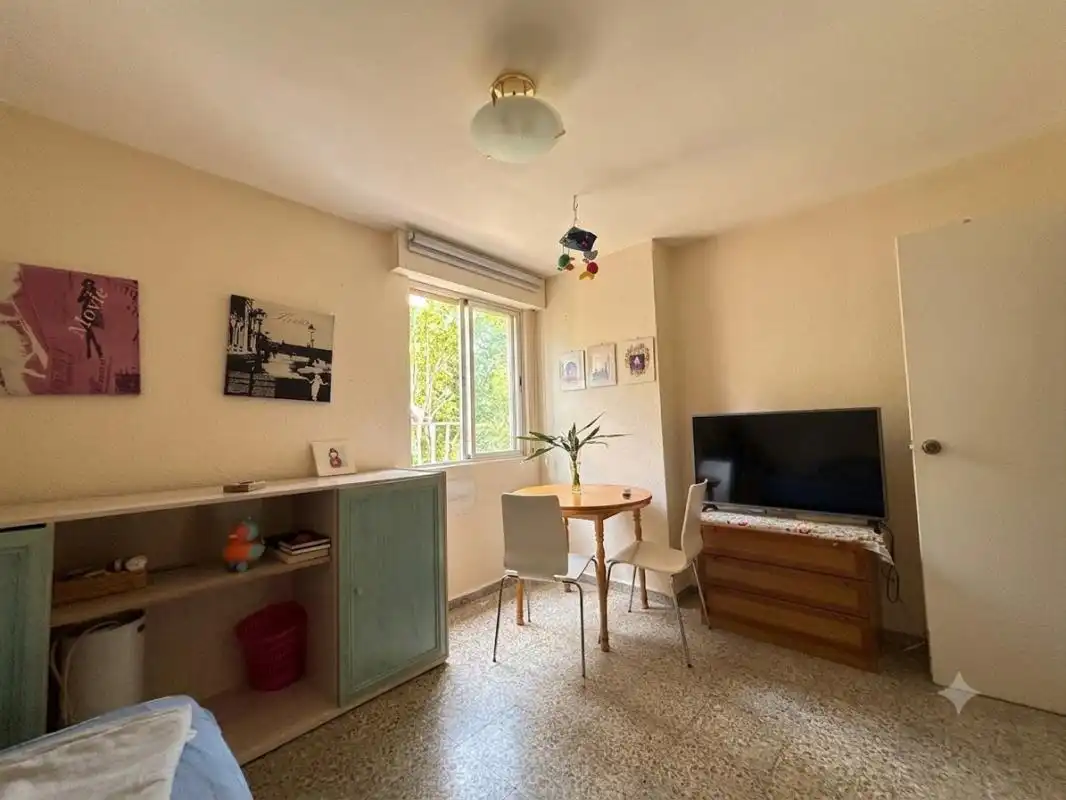 Sala de estar de Planta baja en venta en Madrid con Calefacción