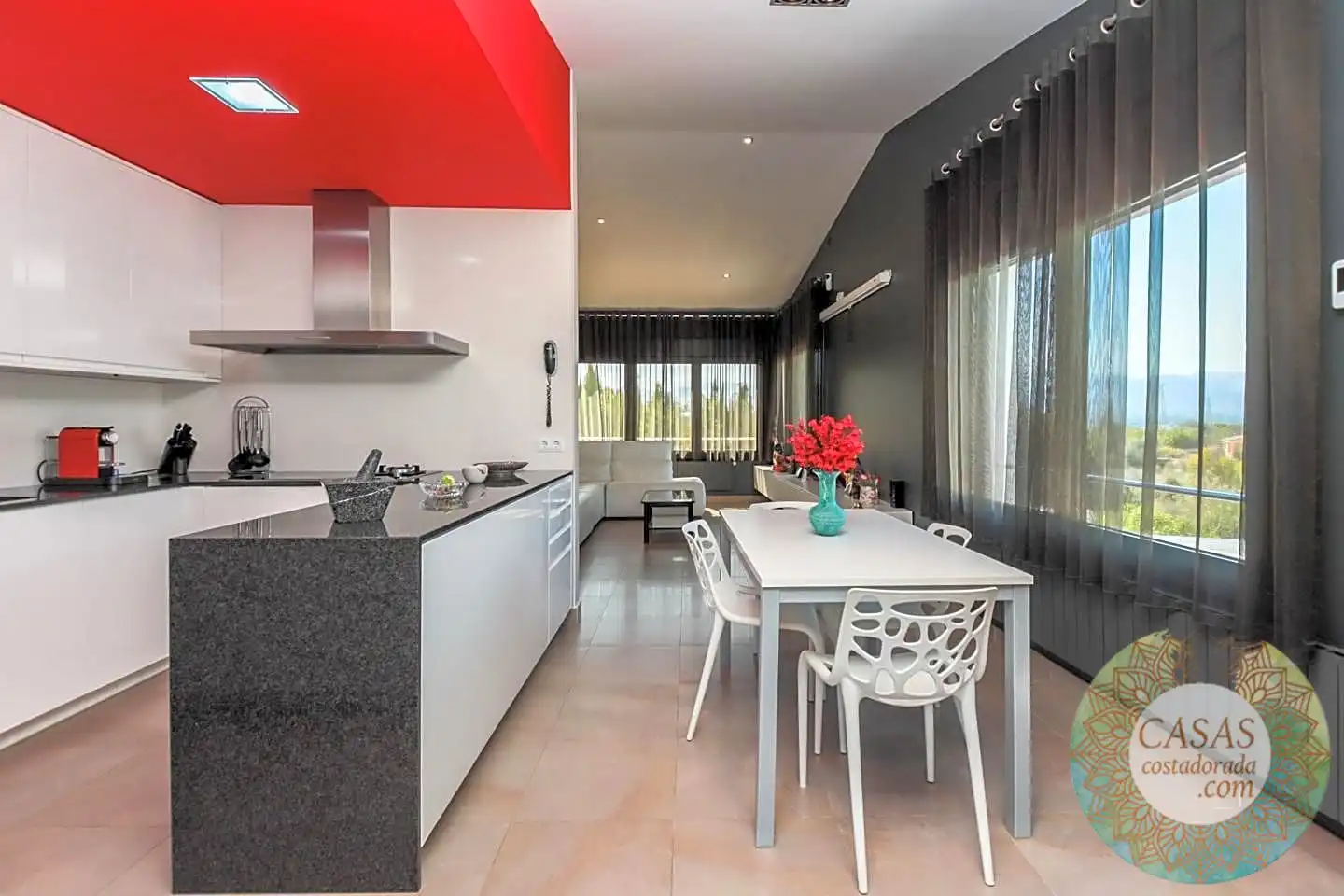 Cocina de Casa o chalet en venta en Tortosa con Aire acondicionado, Calefacción y Jardín privado