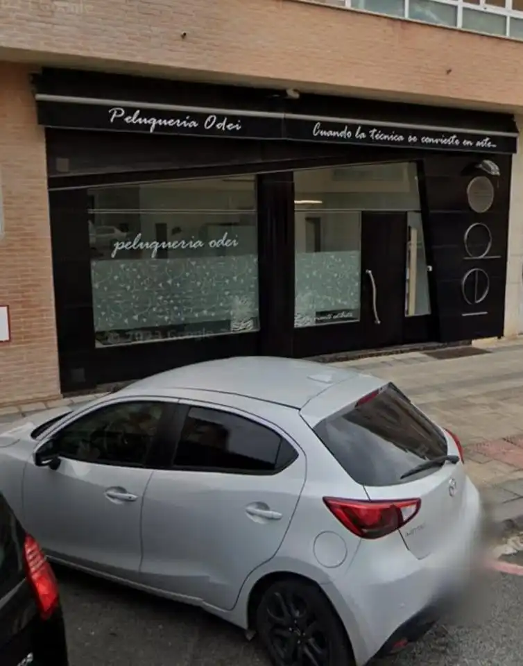 Local de lloguer en  Pamplona / Iruña amb Aire condicionat