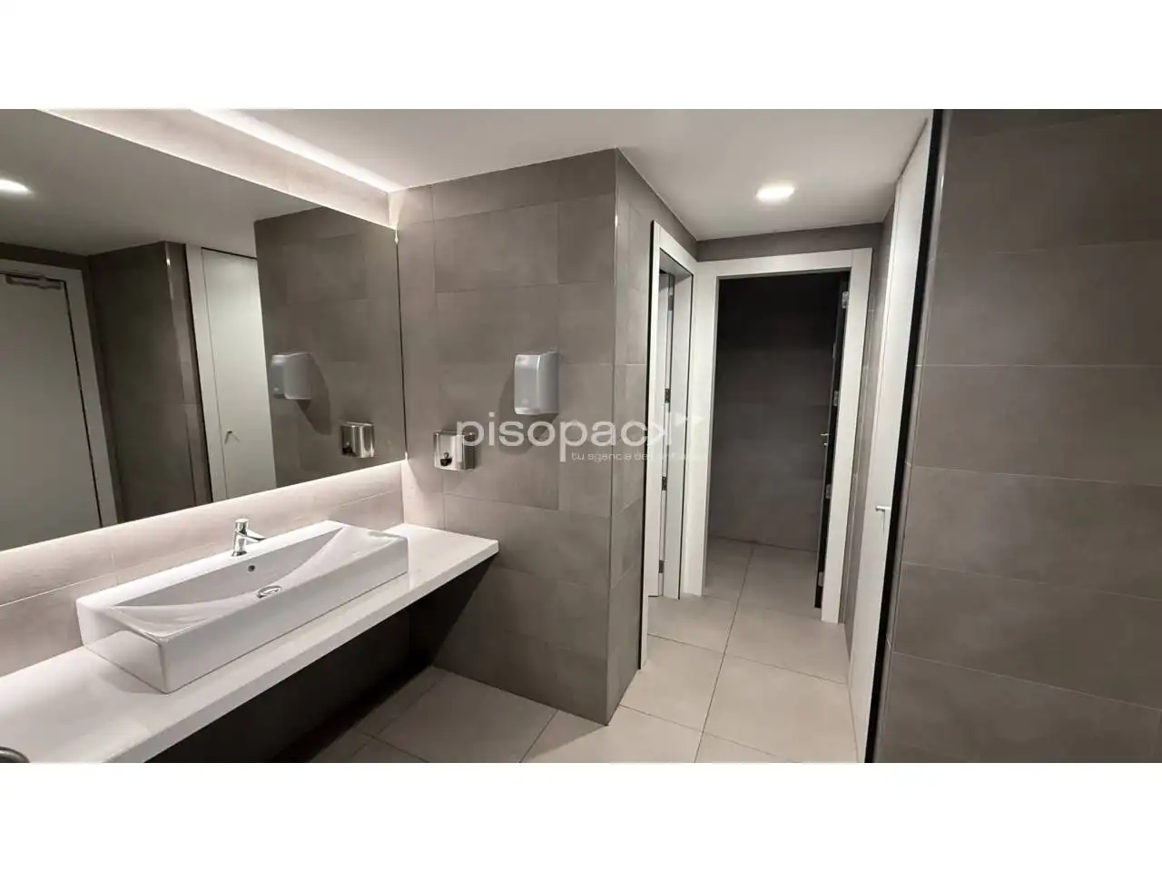 Office space with lift for sale in Calle Emilio Arrieta, imagen 25