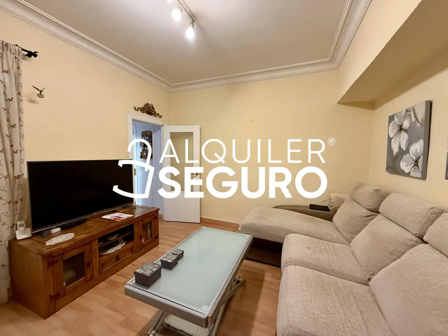 Living room of Flat for rent in Juan de la Cierva