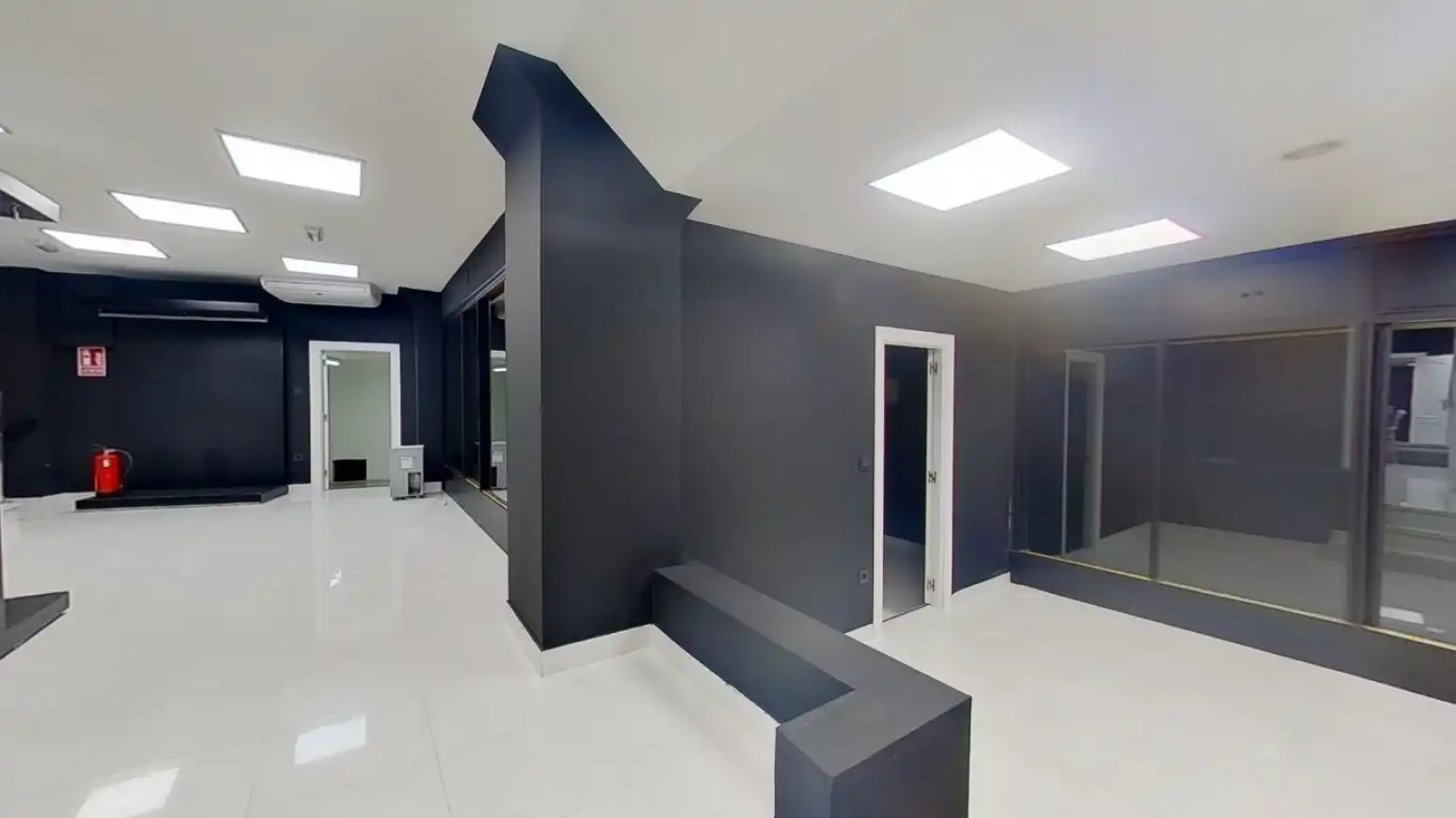Commercial properties for rent in Torrelavega   with Air Conditioner