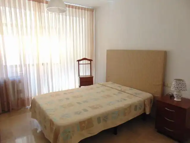 Bedroom of Flat for sale in Granada  with Terrace and Furnished