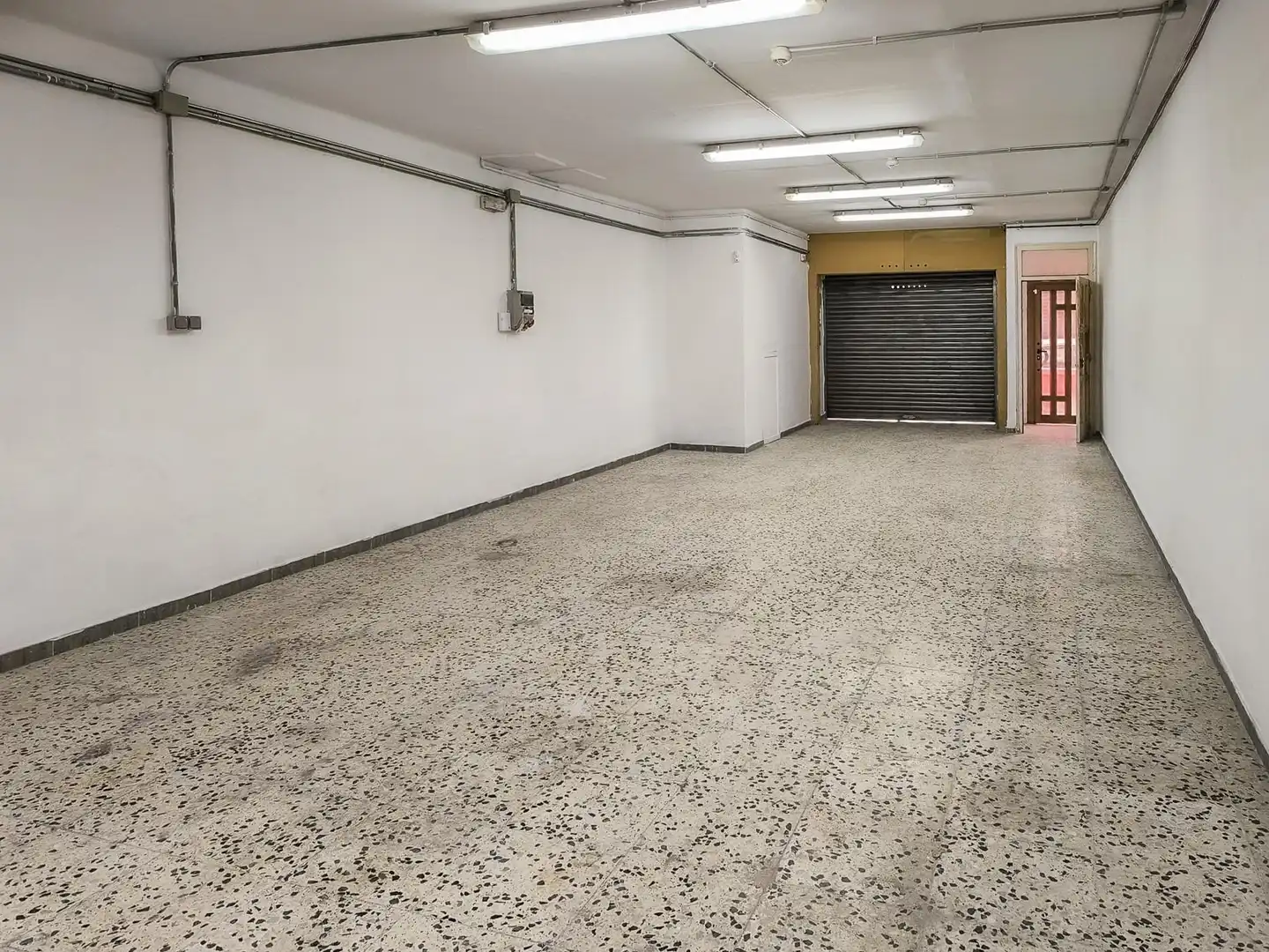 Einfamilien-Reihenhaus zum Verkauf in Terrassa mit Heizung und Terrasse