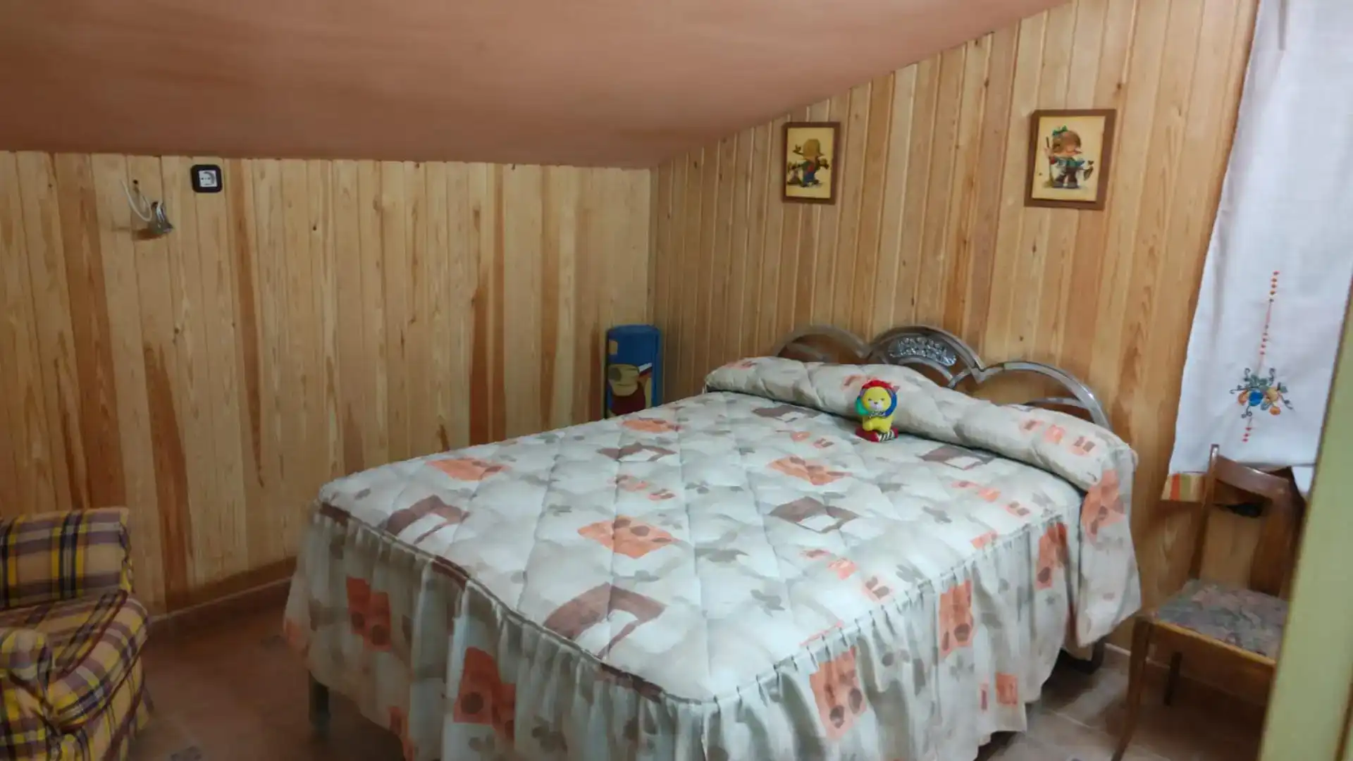 Habitación de Finca rústica en venta en Flix con Aire acondicionado, Piscina y Balcón