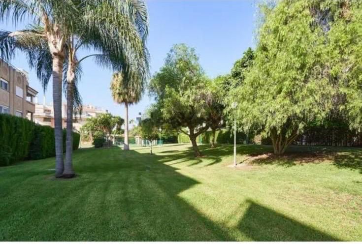 Jardín de Piso en venta en Málaga Capital con Aire acondicionado, Trastero y Piscina comunitaria