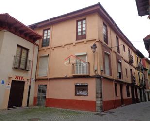 Vista exterior de Casa o xalet en venda en León Capital 