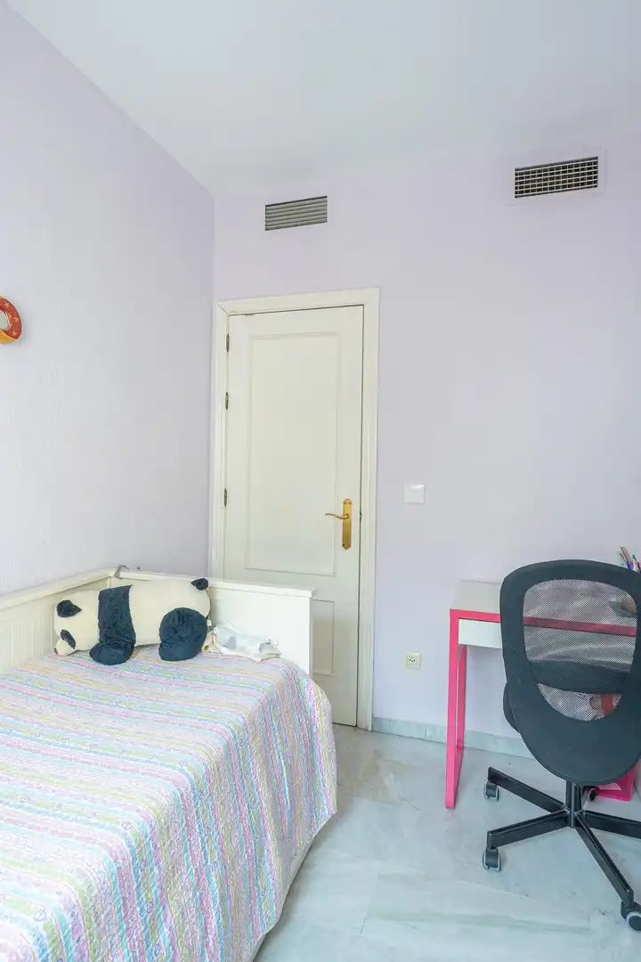 Habitación de Piso en venta en Sevilla con Balcón
