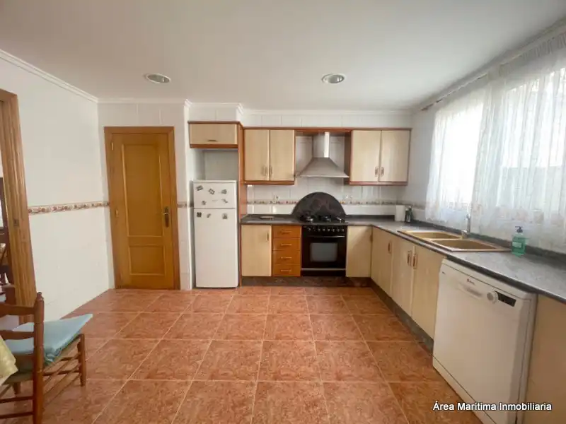 Cuina de Casa o xalet de lloguer en Valencia amb Terrassa, Traster i Moblat