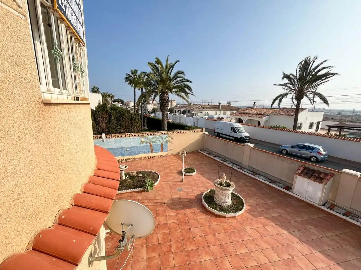 Detached house with pool for sale in Zona Carrefour - Urbanizaciones, imagen 5