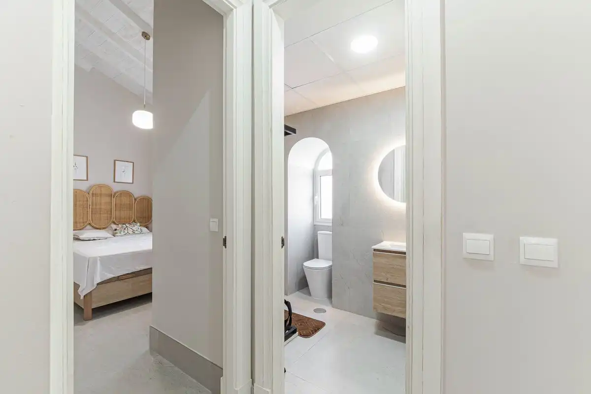 Bathroom of Flat for sale in Utrera  with Heating, Terrace and Furnished