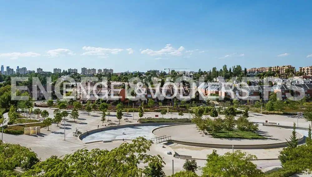 Terrace of Houses for rent in Madrid  with Heating, Private garden and Terrace