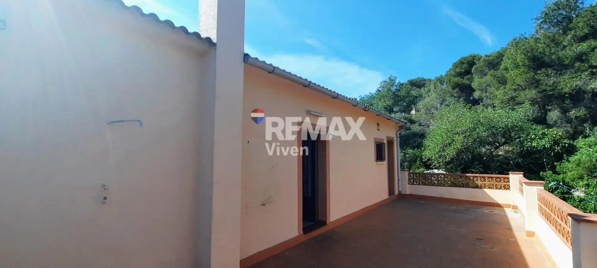 Exterior view of Houses for sale in Cubelles  with Terrace