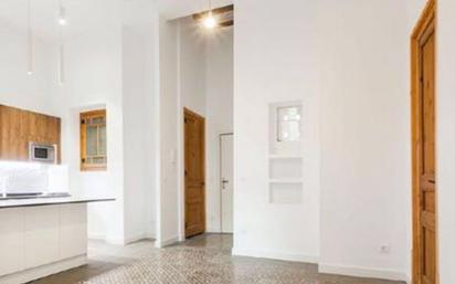 Flat for sale in  Barcelona Capital  with Air Conditioner