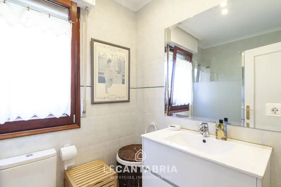 Baño de Casa o chalet en venta en Liendo con Calefacción, Jardín privado y Piscina