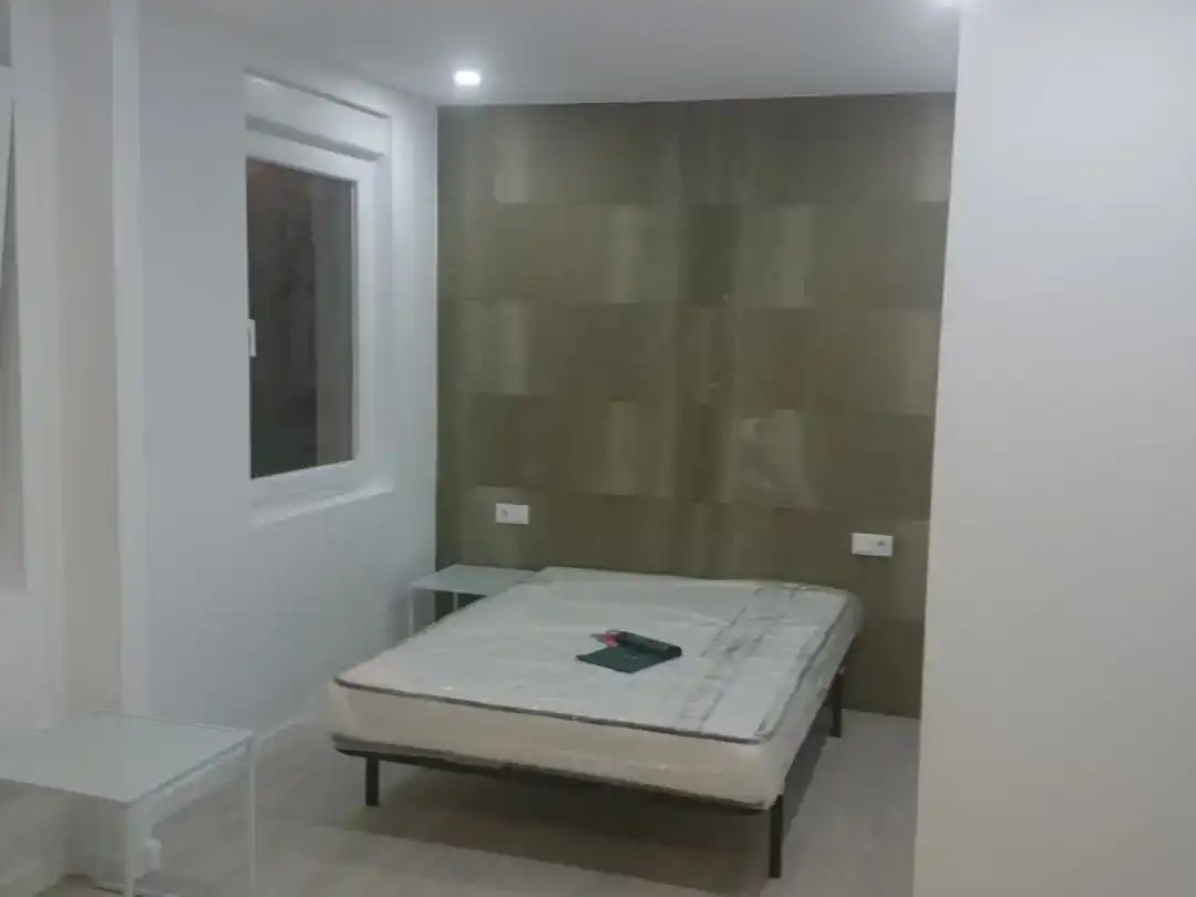 Dormitori de Loft de lloguer en A Coruña Capital  amb Parquet i Moblat
