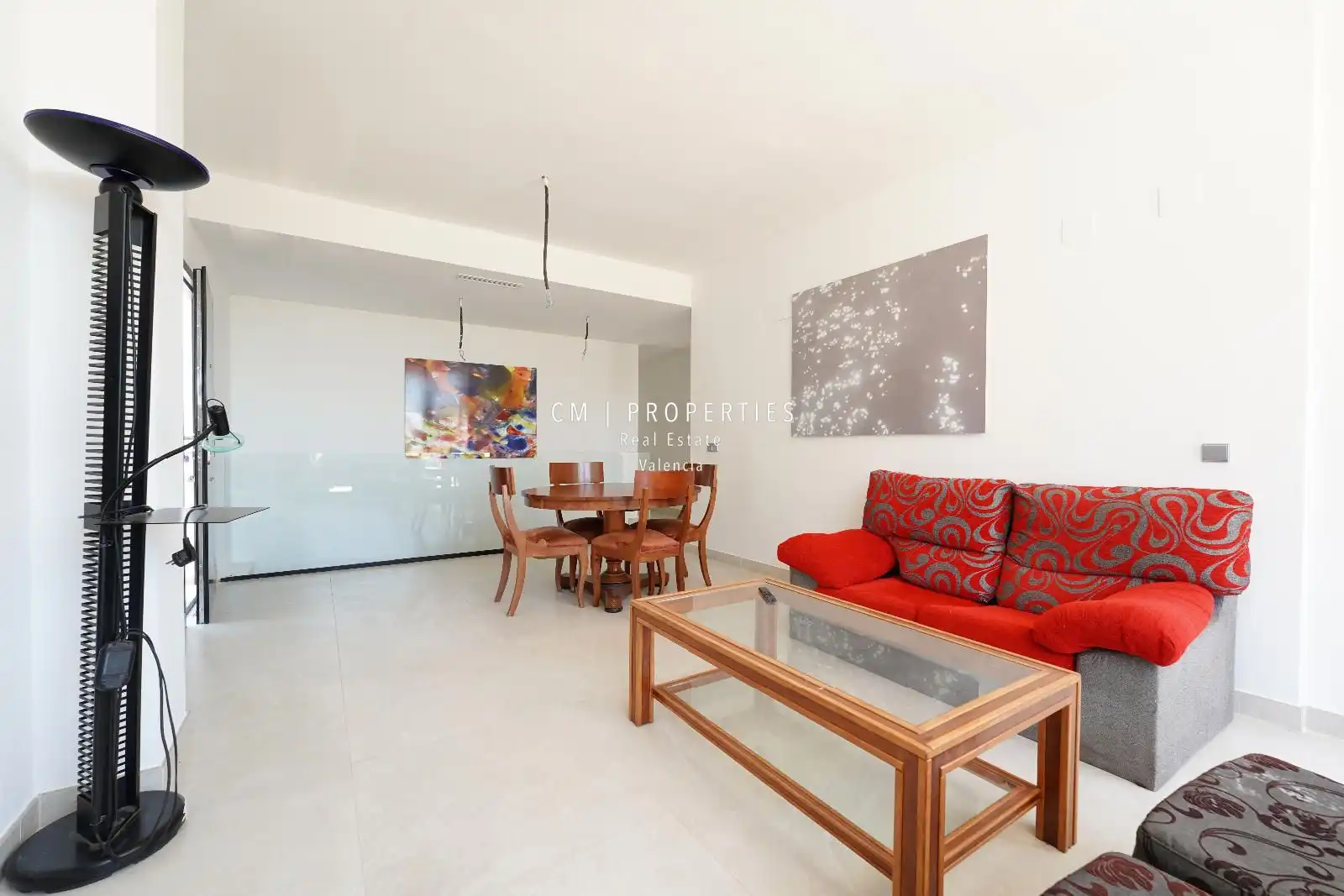 Sala de estar de Casa adosada de alquiler en Chiva con Aire acondicionado, Calefacción y Jardín privado