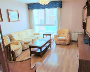 Living room of Flat for sale in  Zaragoza Capital  with Air Conditioner, Heating and Parquet flooring