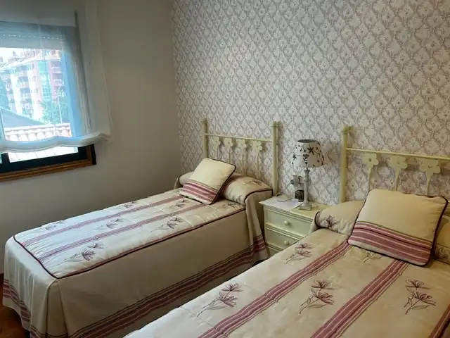 Dormitori de Àtic en venda en Vilagarcía de Arousa amb Calefacció, Parquet i Terrassa