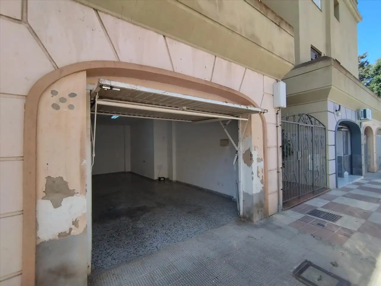 Parkplatz von Geschaftsraum zum Verkauf in La Línea de la Concepción