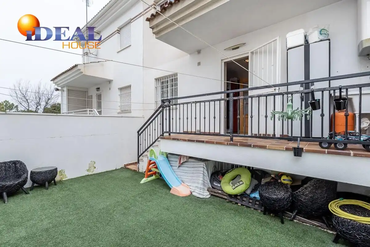 Adossat amb terrassa en venda a Belicena, imagen 11