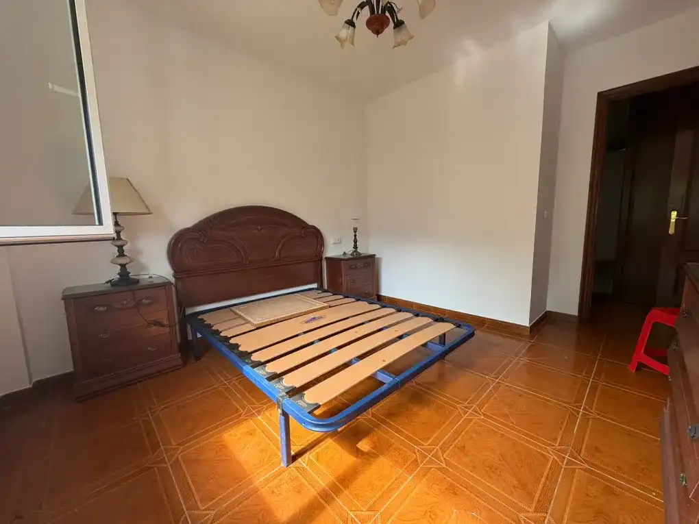 Dormitori de Casa o xalet en venda en Llanes amb Calefacció, Jardí privat i Terrassa