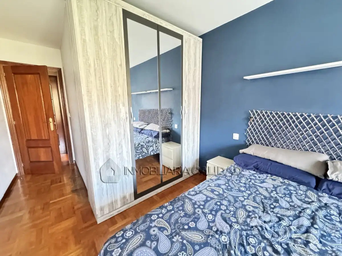 Bedroom of Flat for rent in Burgos  with Heating, Storage room and Furnished