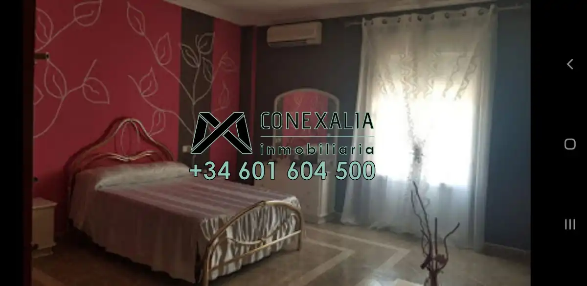 Casa en venda a Olvera, imagen 2