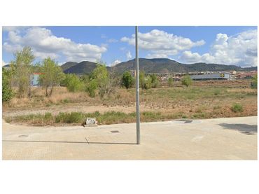 Terreno industriale in affitto a Carrer la Flora Fou
