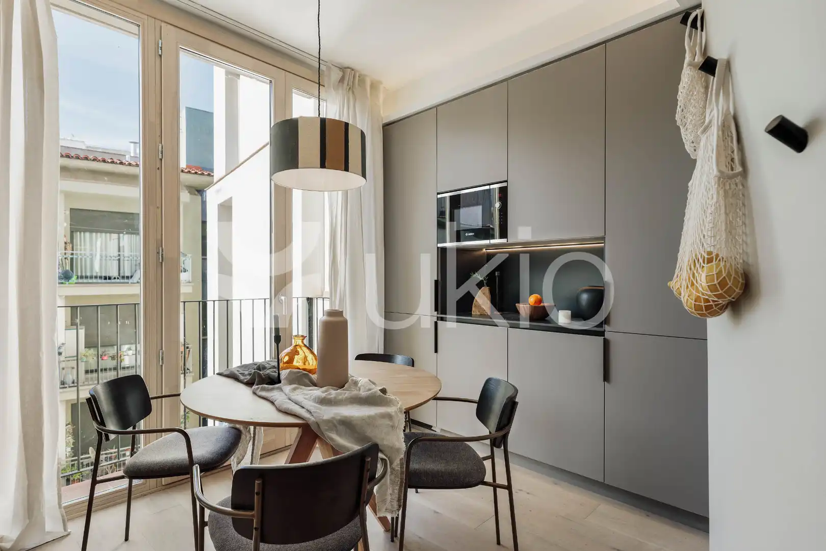 Cocina de Apartamento de alquiler en  Barcelona Capital con Aire acondicionado, Calefacción y Terraza