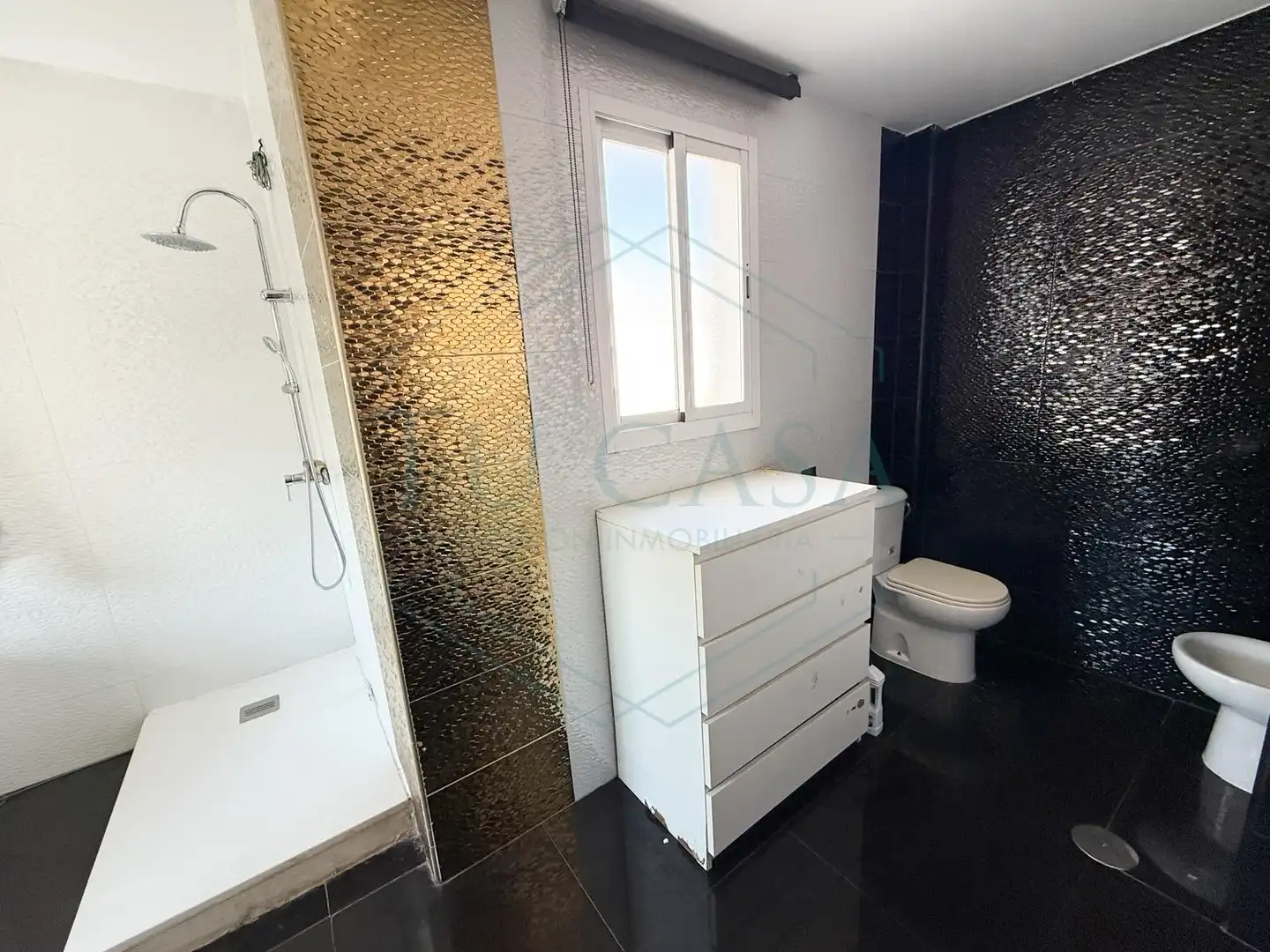 Bany de Casa o xalet en venda en Puerto Real amb Aire condicionat, Calefacció i Jardí privat