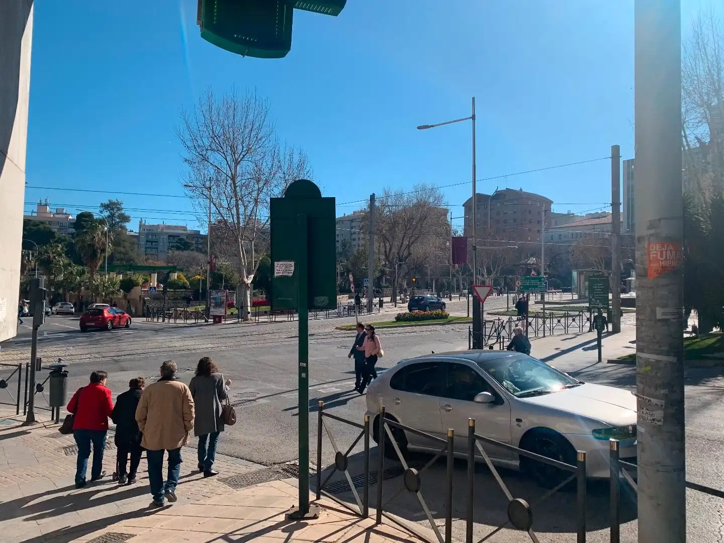 Vista exterior de Local de lloguer en Jaén amb Aire condicionat