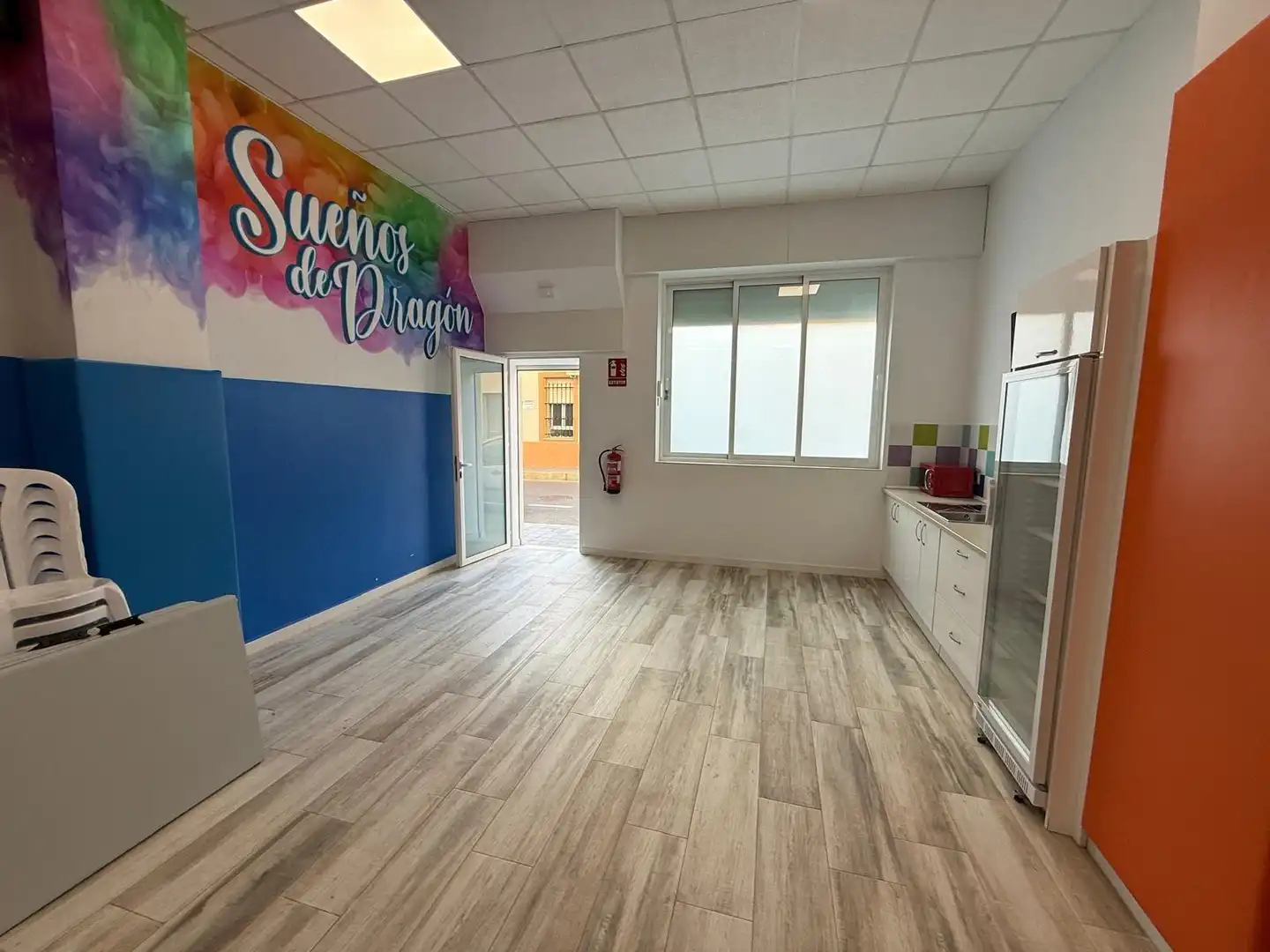 Local en venta en Alicante / Alacant con Aire acondicionado y Amueblado