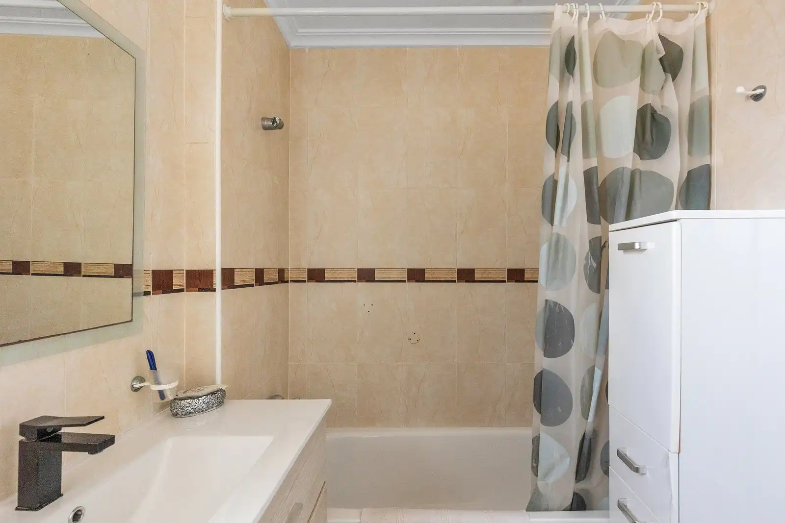 Bany de Apartament en venda en Orihuela amb Moblat