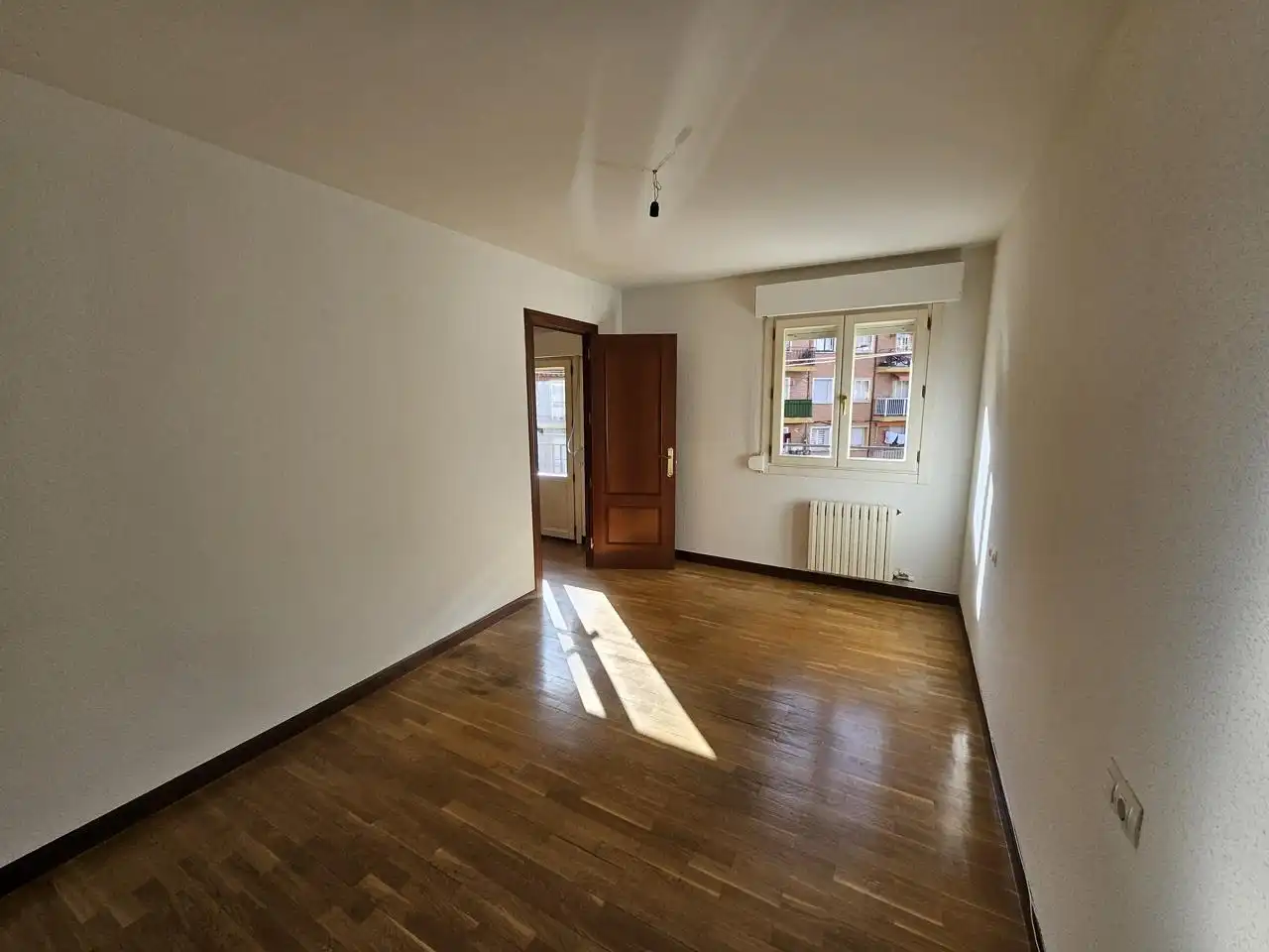 Flat with lift for sale in Calle Monasterio Viejo de San Pedro, imagen 9