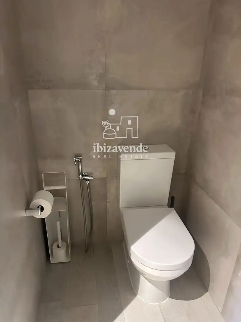 Bathroom of Flat for rent in Eivissa  with Air Conditioner, Terrace and Swimming Pool