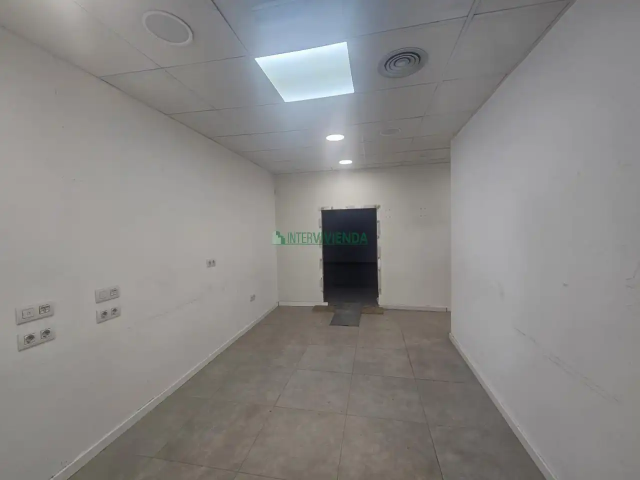 Commercial properties for rent in Vigo   with Air Conditioner