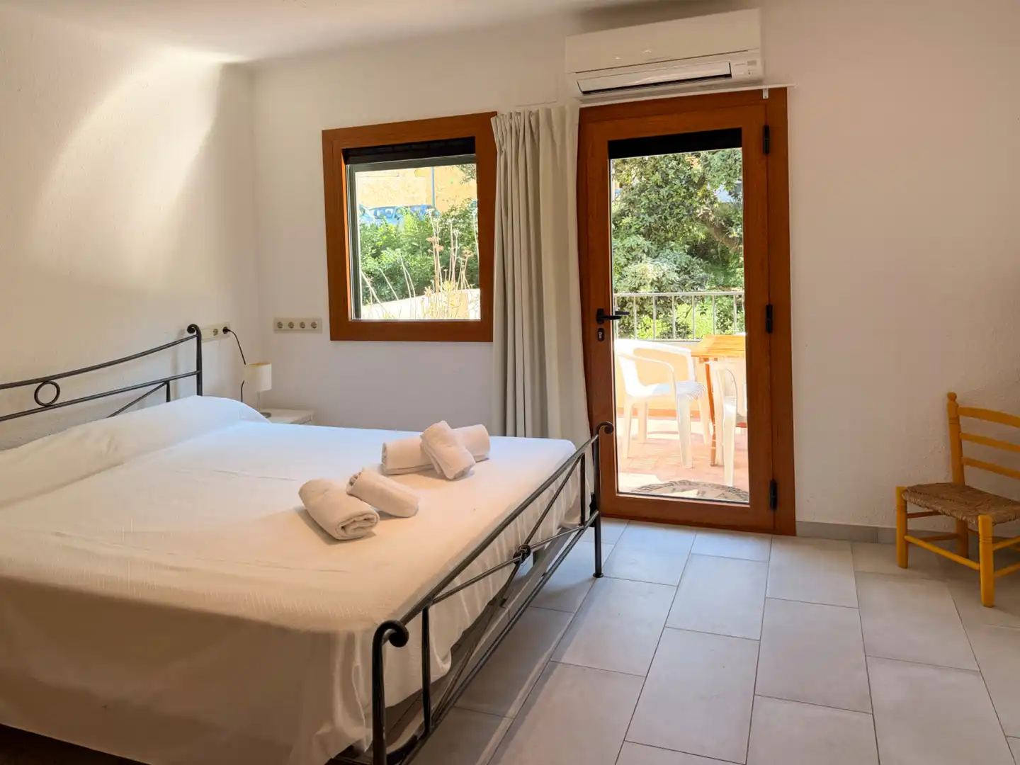 Bedroom of Apartments for sale in Begur  with Air Conditioner, Heating and Terrace