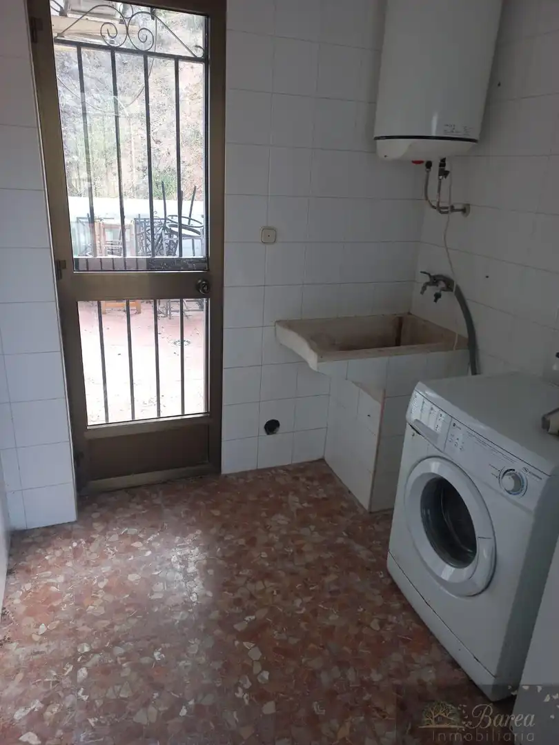 Badezimmer von Gebäude zum Verkauf in Iznájar