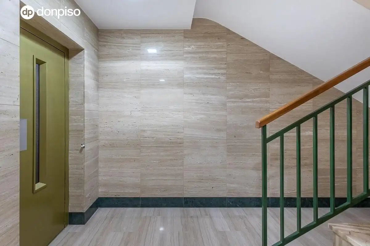 Flat for sale in Granada
