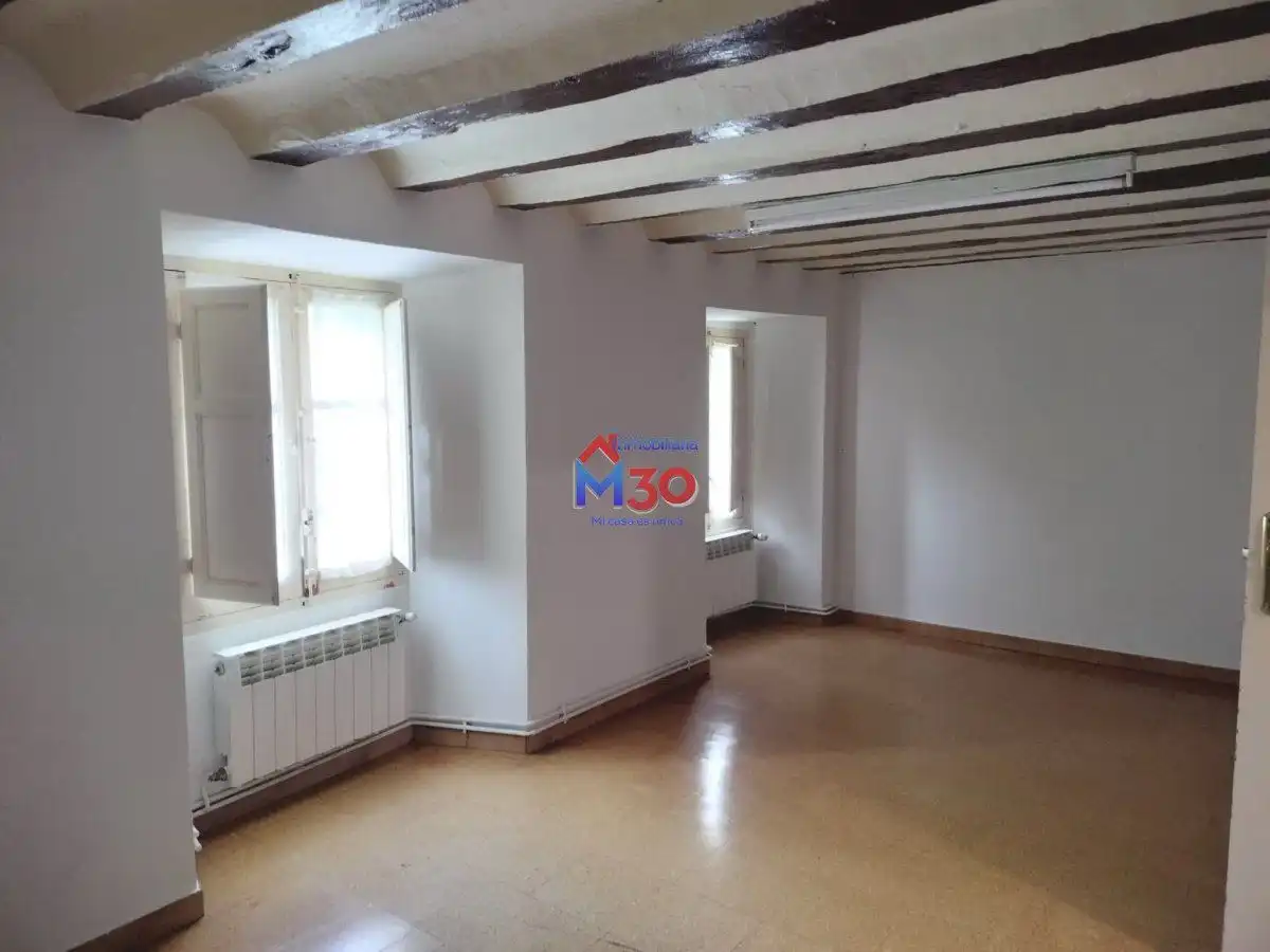 Commercial properties for sale in Valdegovia / Gaubea