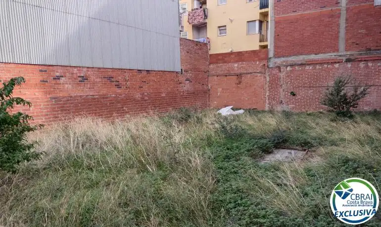 Wohnbaugrundstück zum Verkauf in Carrer de Tapís, imagen 3