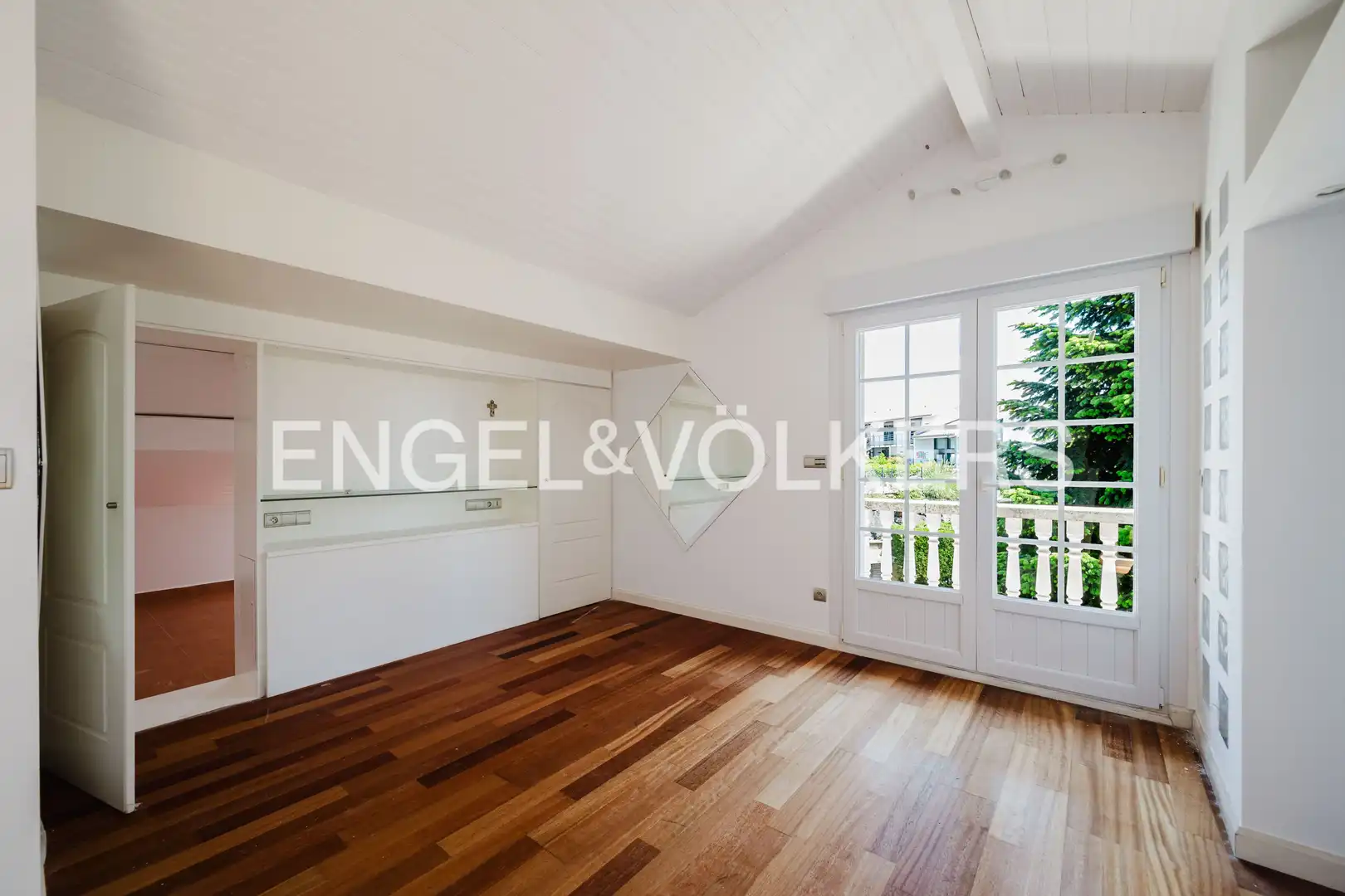 Sala de estar de Finca rústica en venta en Hendaye con Aire acondicionado, Calefacción y Jardín privado