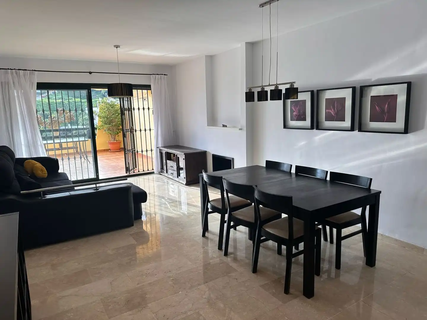 Apartamento con piscina en venta en Calle los Almendros 184, imagen 4