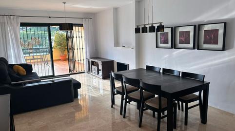 Foto 4 de Apartament en venda a Calle Los Almendros, 184, La Concha - Resina Golf, Málaga